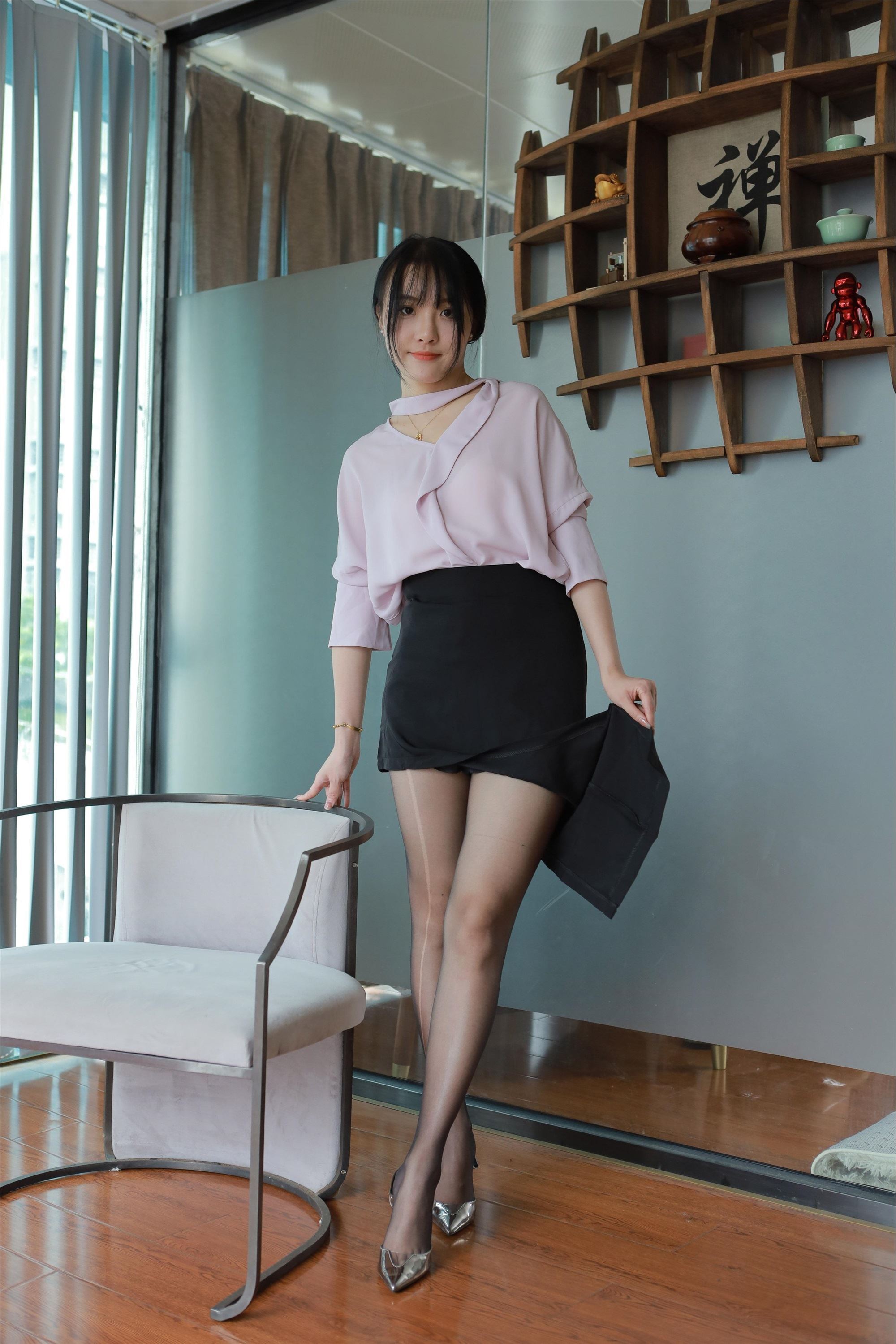 IESS异思趣向  2024.06.28 丝享家 1780 婉萍《职业黑丝》